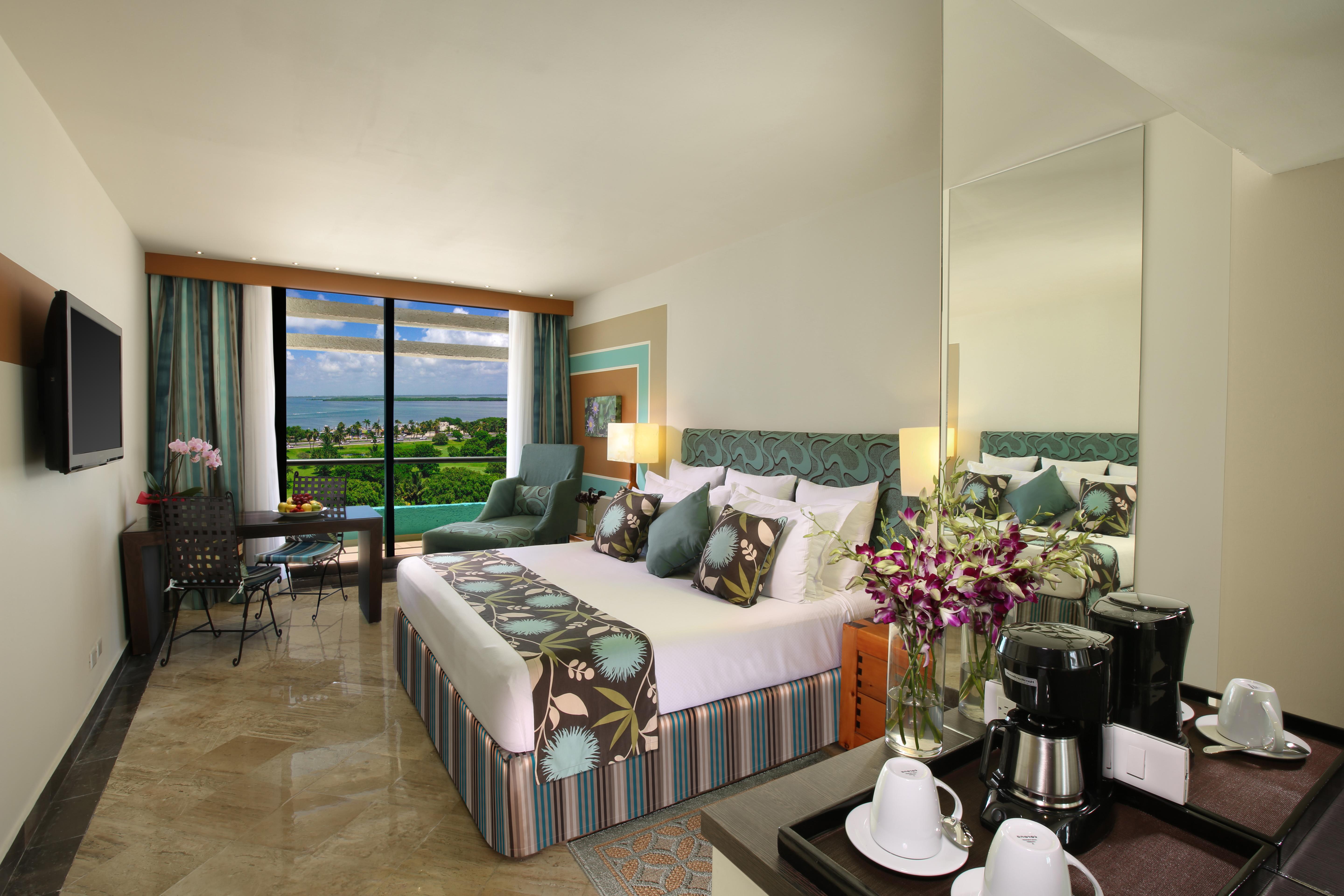 The Pyramid Cancun By Oasis Eksteriør billede A room at the Hard Rock Hotel