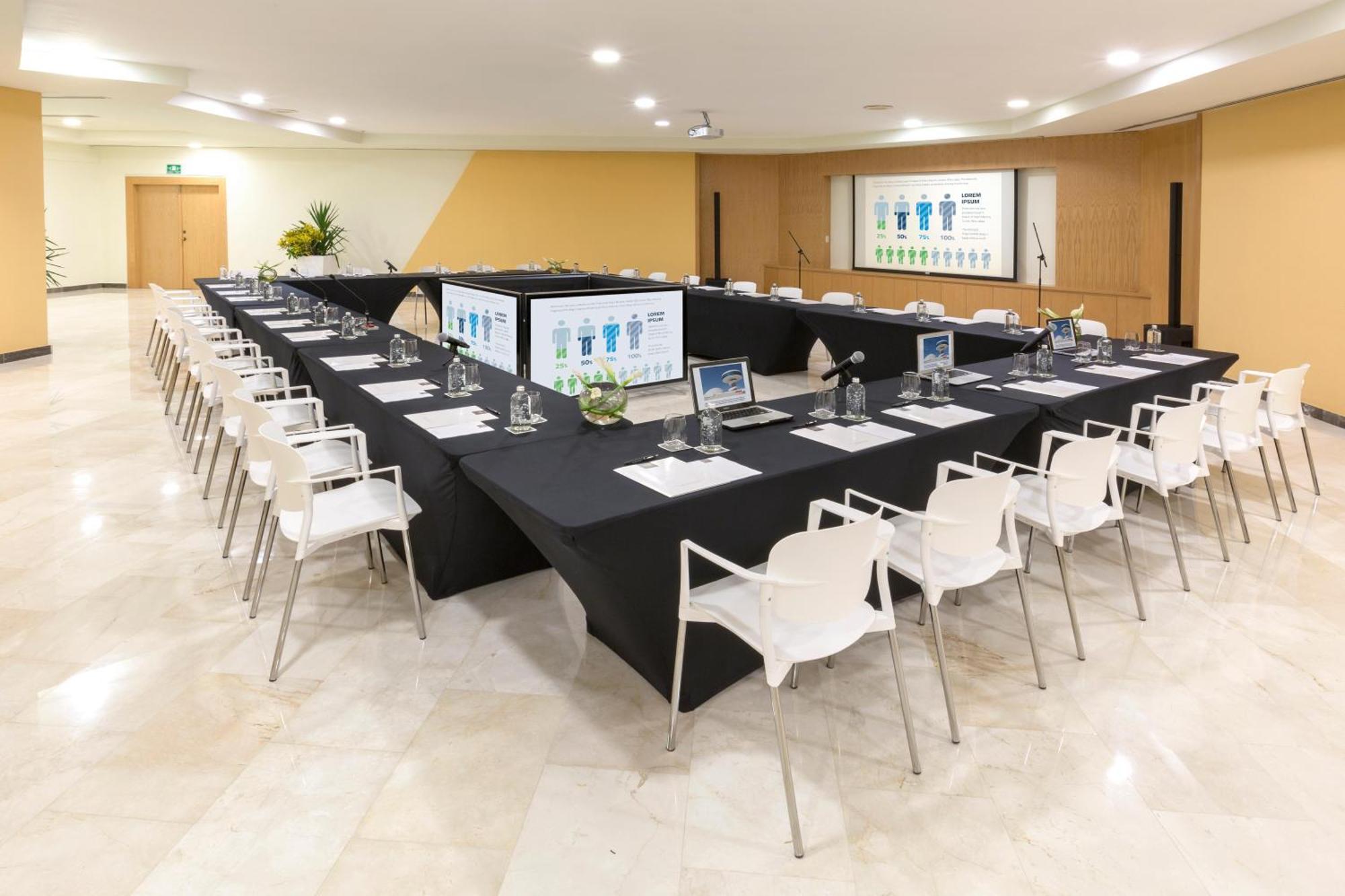The Pyramid Cancun By Oasis Eksteriør billede Meeting room