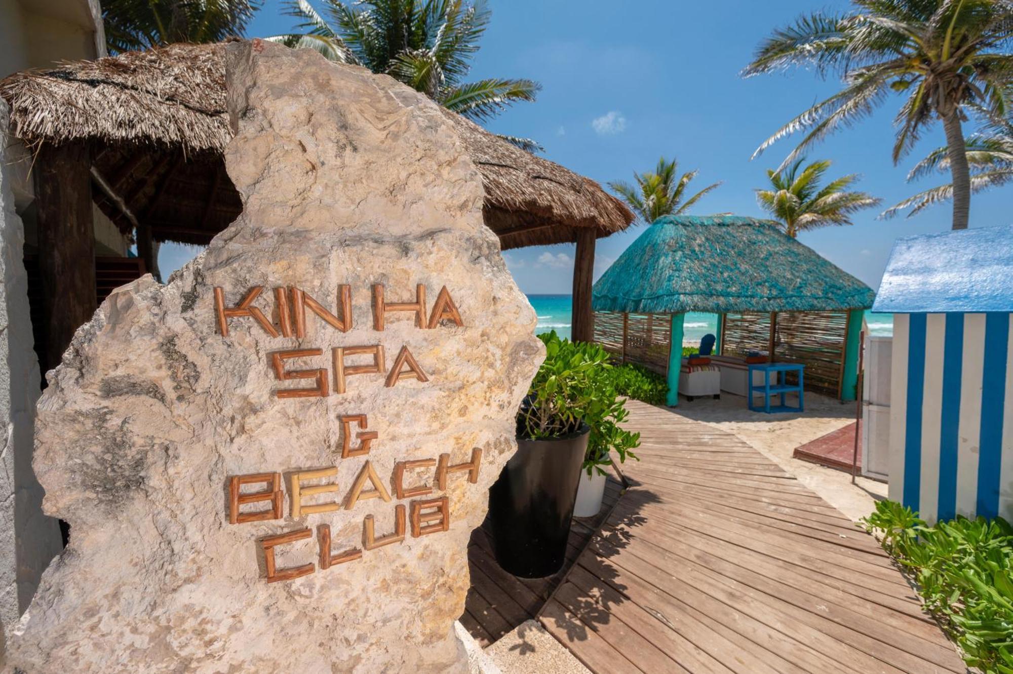 The Pyramid Cancun By Oasis Eksteriør billede Beach at the Grand at Moon Palace