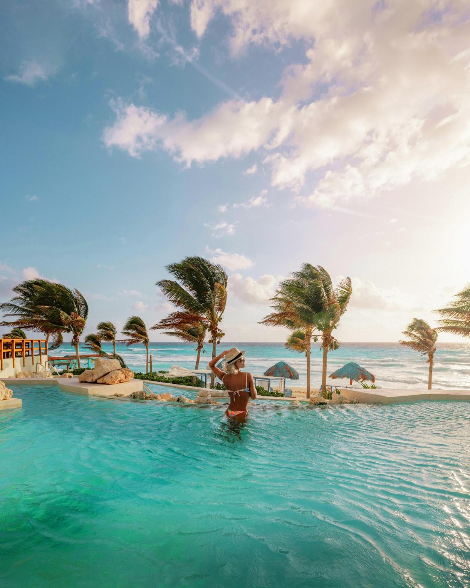 The Pyramid Cancun By Oasis Eksteriør billede Beach at the Grand at Moon Palace
