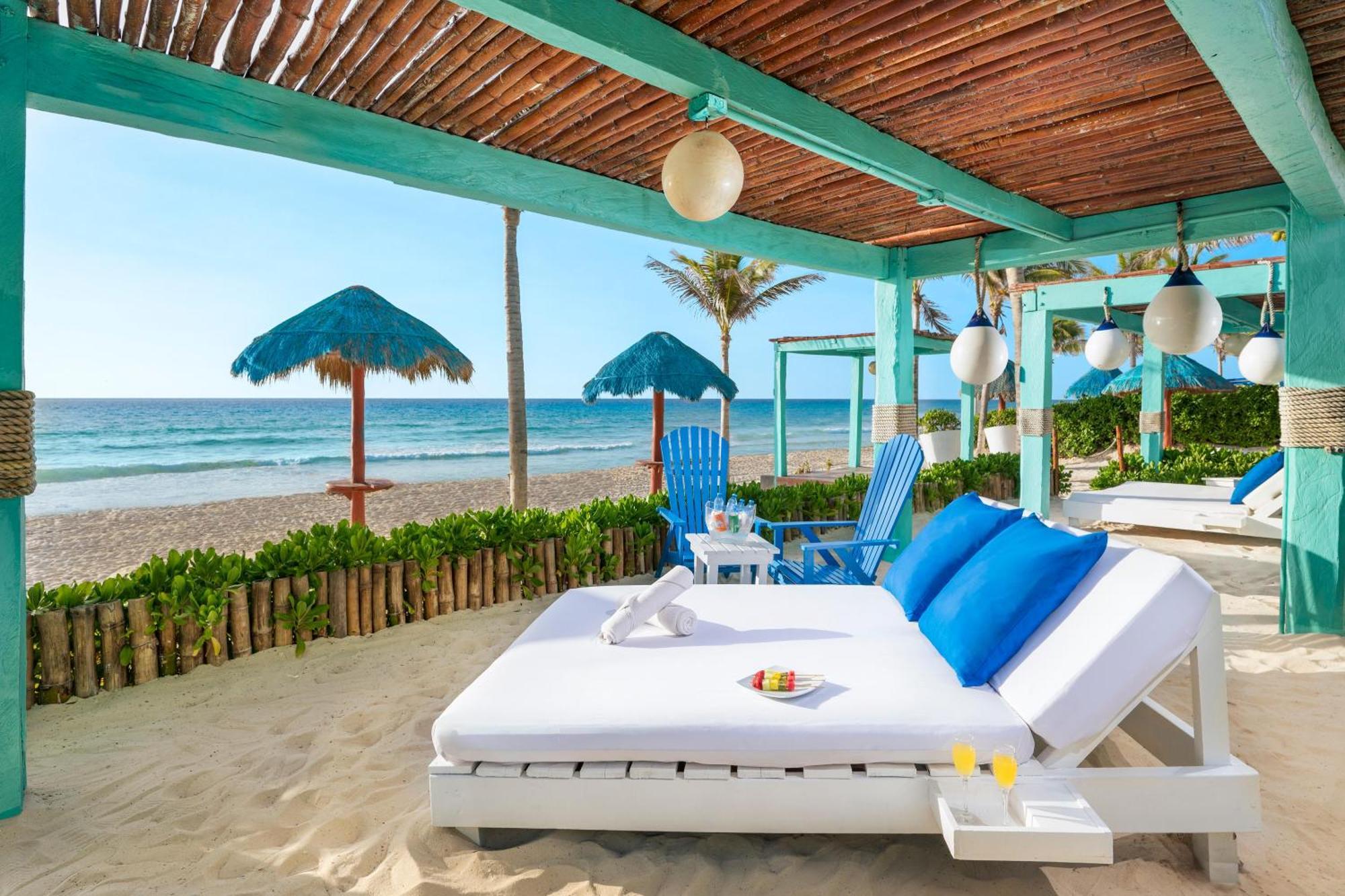 The Pyramid Cancun By Oasis Eksteriør billede Beach at the Grand at Moon Palace